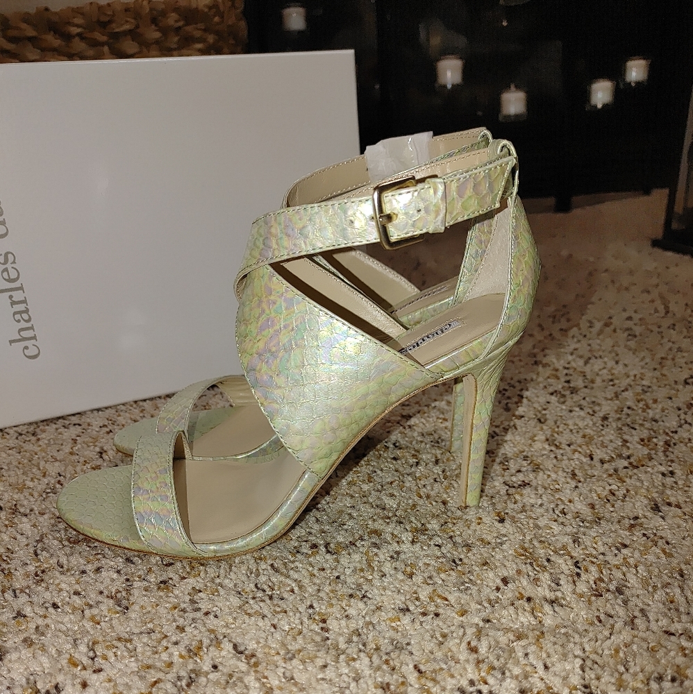 CHARLES DAVID ICON MINT SNAKE SANDAL 7.5 - Picture 9 of 12